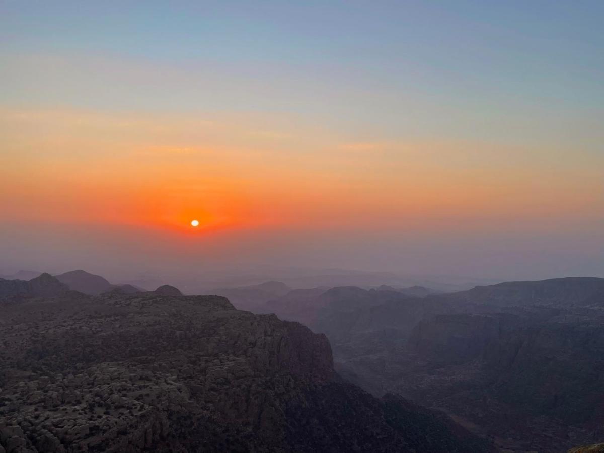 Jabal Dana Hotel - The Highest Hotel In Jordan Екстериор снимка